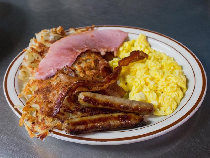Country Oven of Berkley food